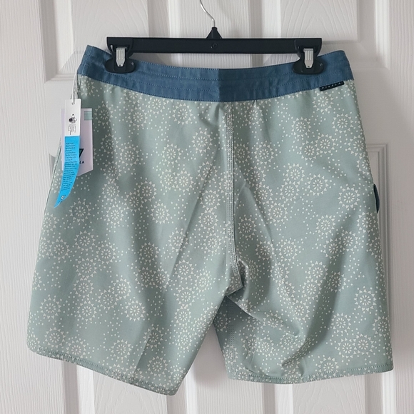 NWT Vissla Morsea Board Short - Picture 3 of 5